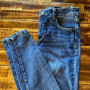 Everflex Skinny Jeans High Rise